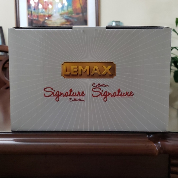 Lemax 'The Doll Boutique'  Village Display - Picture 5 of 7